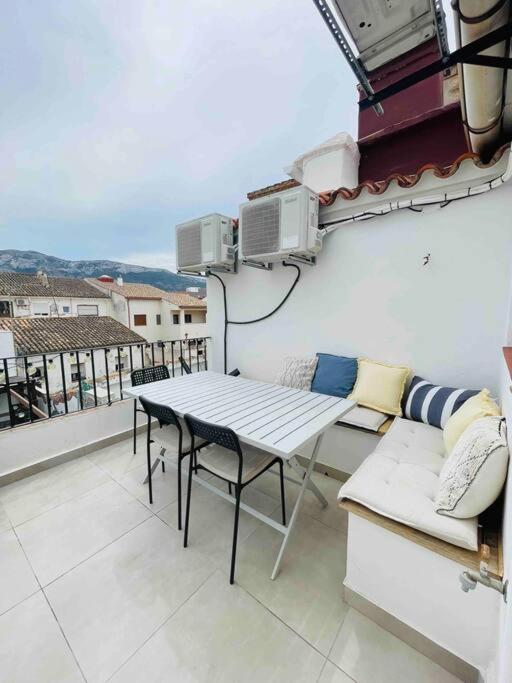 Attic Apartment In Old Town デニア エクステリア 写真